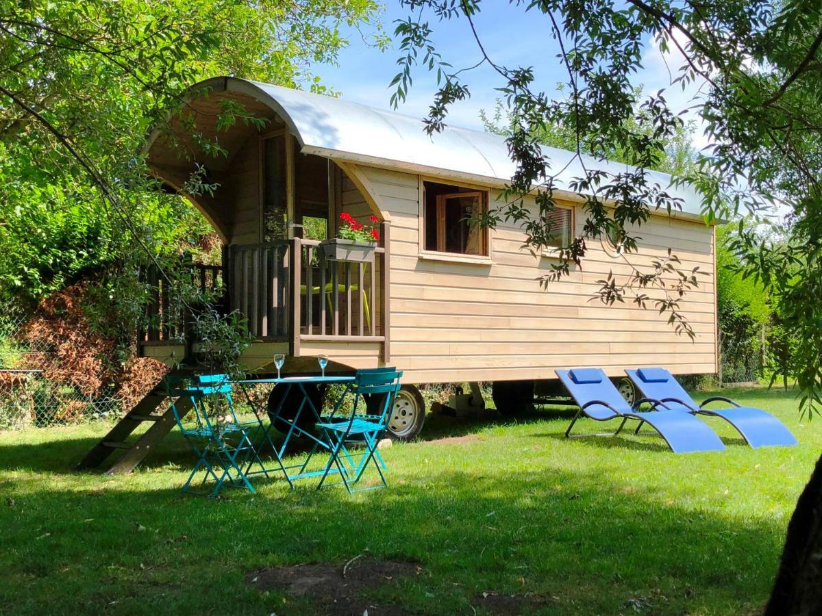 Millygite Chalet-On-Wheels By The River Exterior photo