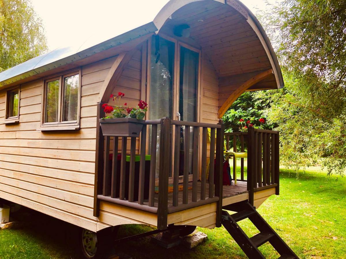 Millygite Chalet-On-Wheels By The River Exterior photo
